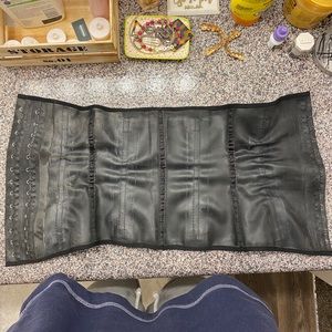 Waist Trainer!
